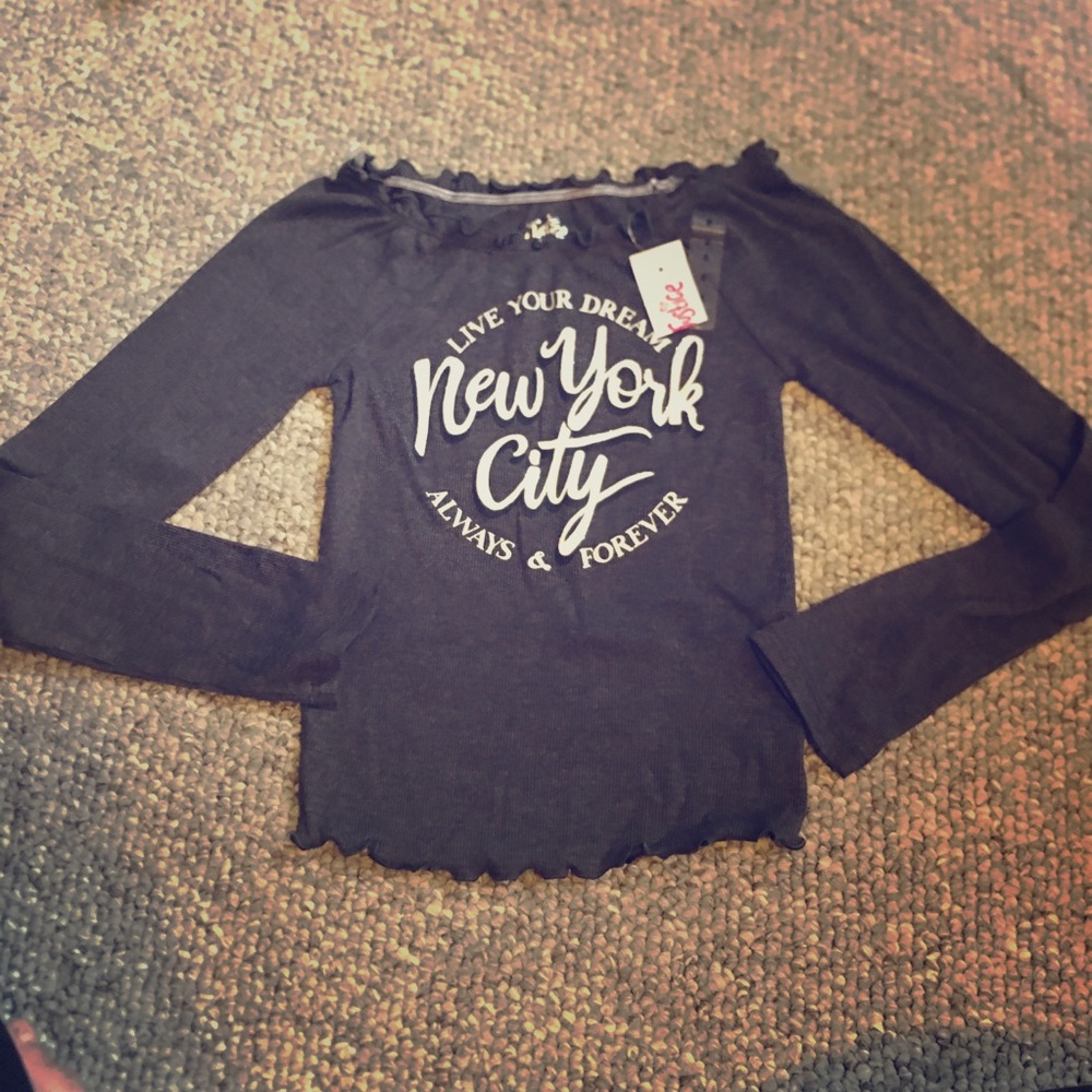 NWT JUSTICE “NEW YORK CITY” TOP - size 8